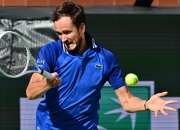 开云体育-温网完胜法网，梅德韦杰夫惊艳四座的简单介绍