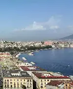 那不勒斯强势丹麦，维尼修斯完成帽子戏法的简单介绍