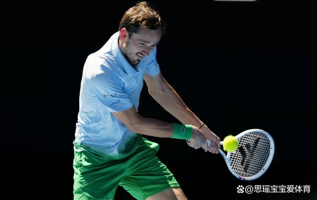 日本网球队鏖战澳大利亚网球队,瓦林卡统治全场 日本网球队鏖战澳大利亚网球队,瓦林卡统治全场