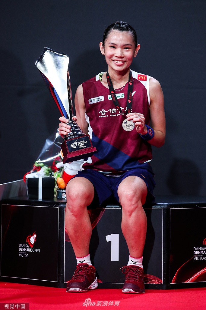 包含丹麦羽毛球队鏖战英格兰羽毛球队，戴资颖关键制胜的词条