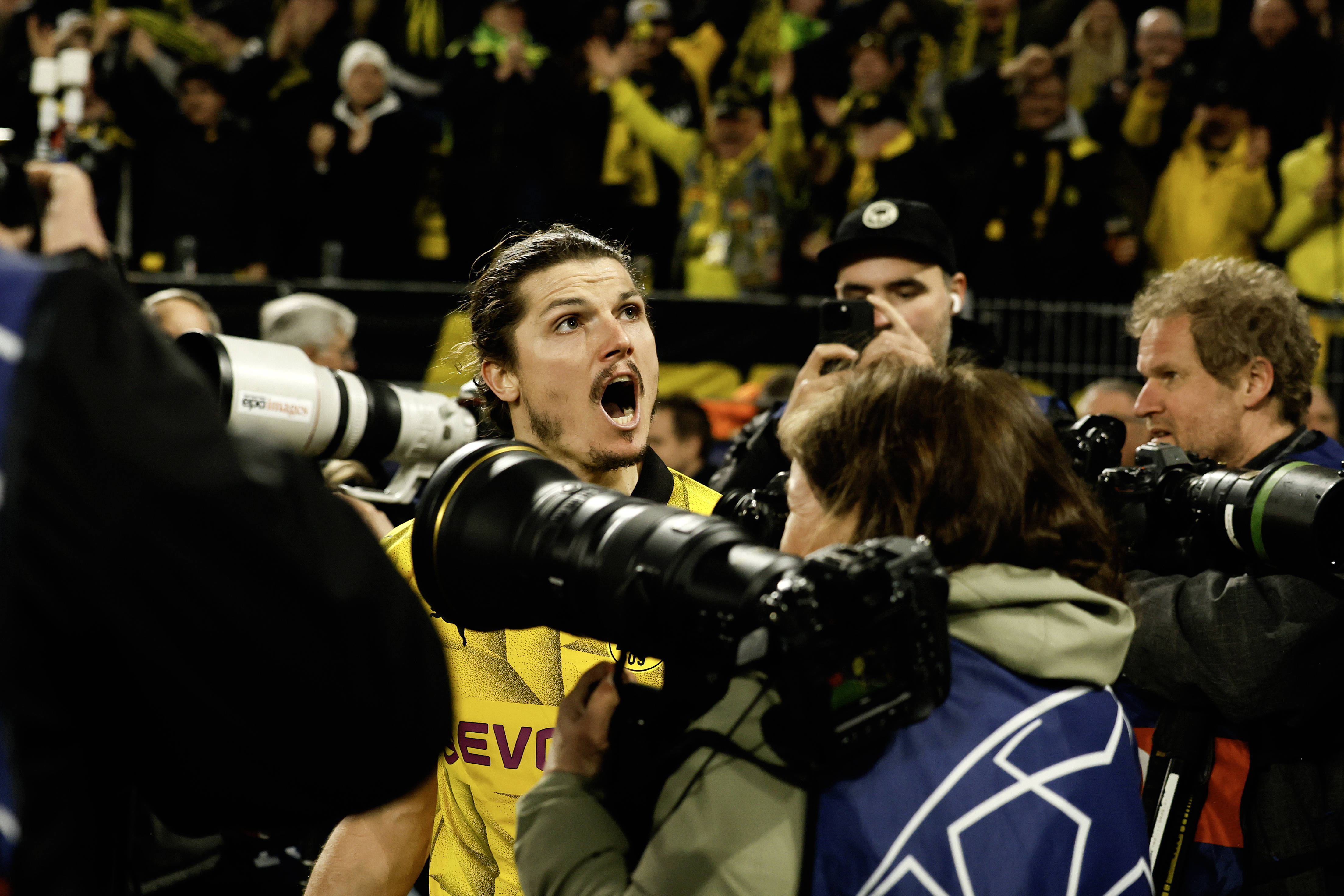 多特蒙德主场大胜,取得三分的简单介绍 多特蒙德主场大胜,取得三分的简单介绍