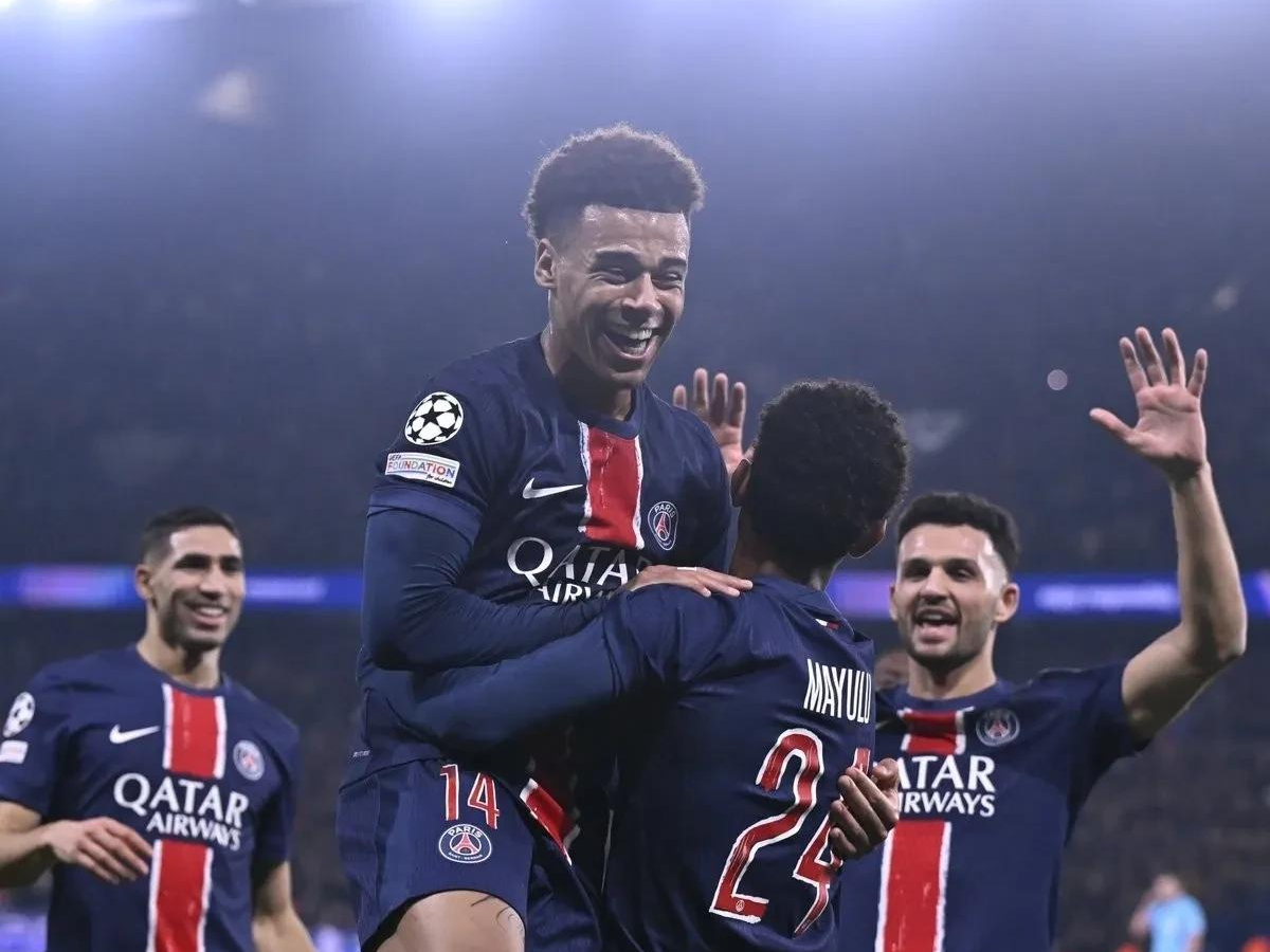 巴黎圣日耳曼客场大胜,继续领跑积分榜的简单介绍 巴黎圣日耳曼客场大胜,继续领跑积分榜的简单介绍