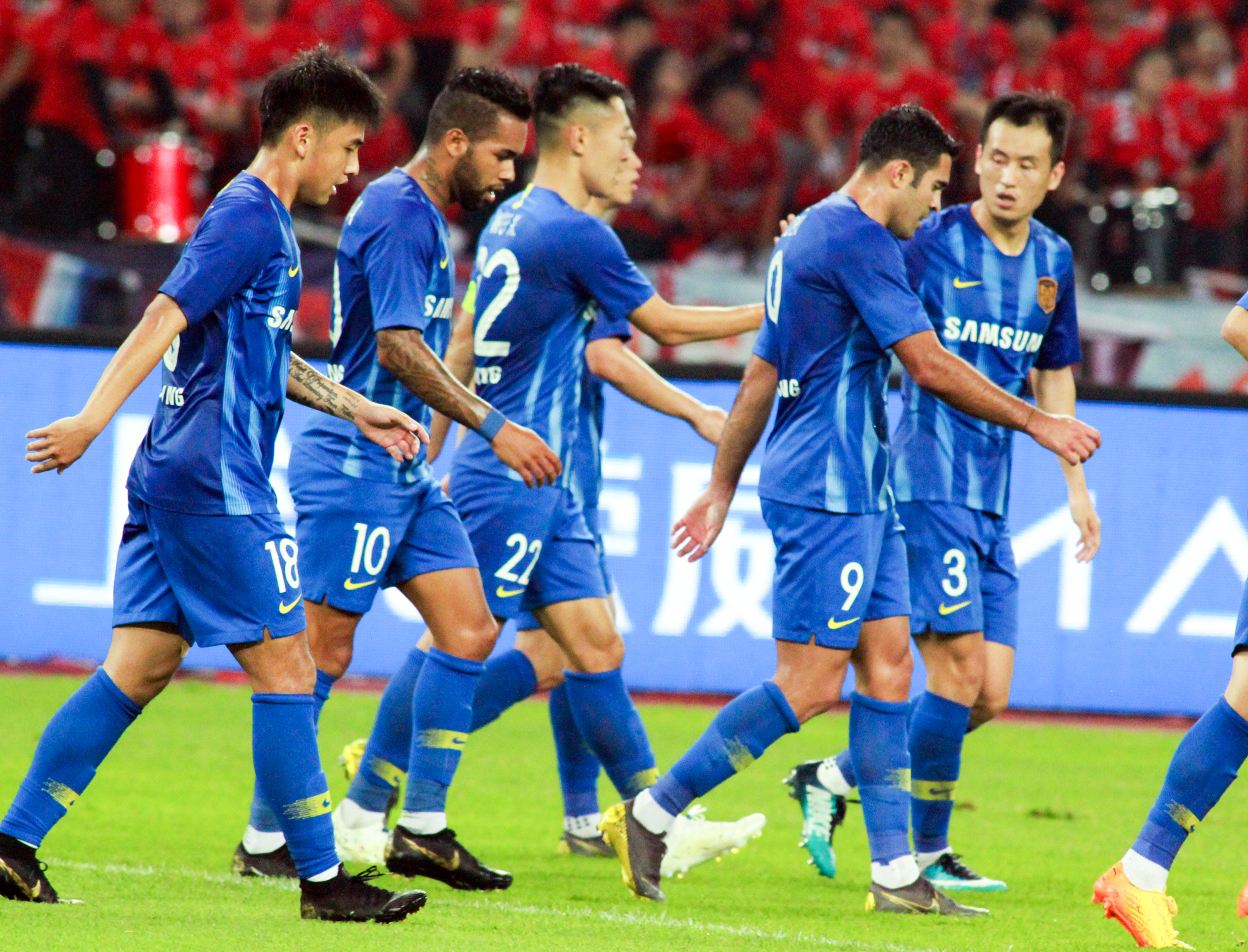 包含江苏苏宁客场惊险逆转,全队士气高涨的词条 包含江苏苏宁客场惊险逆转,全队士气高涨的词条