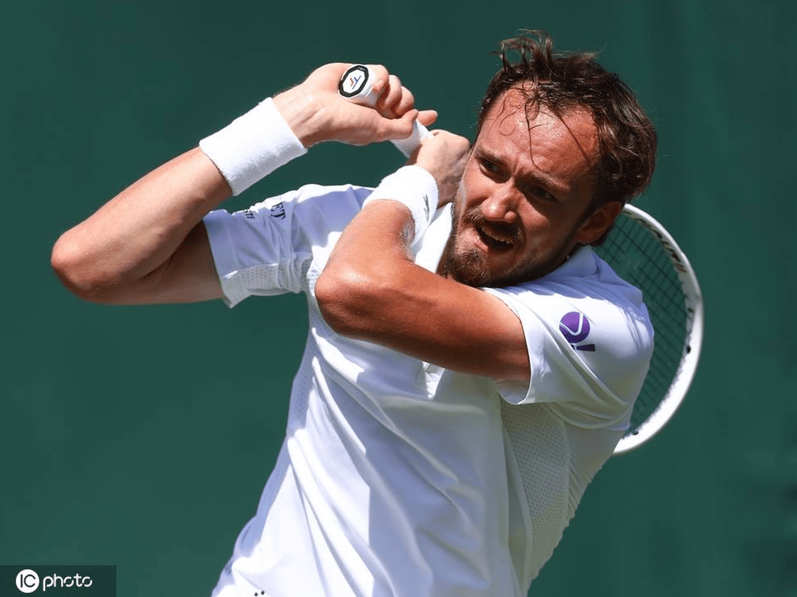 温网完胜法网,梅德韦杰夫惊艳四座的简单介绍 温网完胜法网,梅德韦杰夫惊艳四座的简单介绍