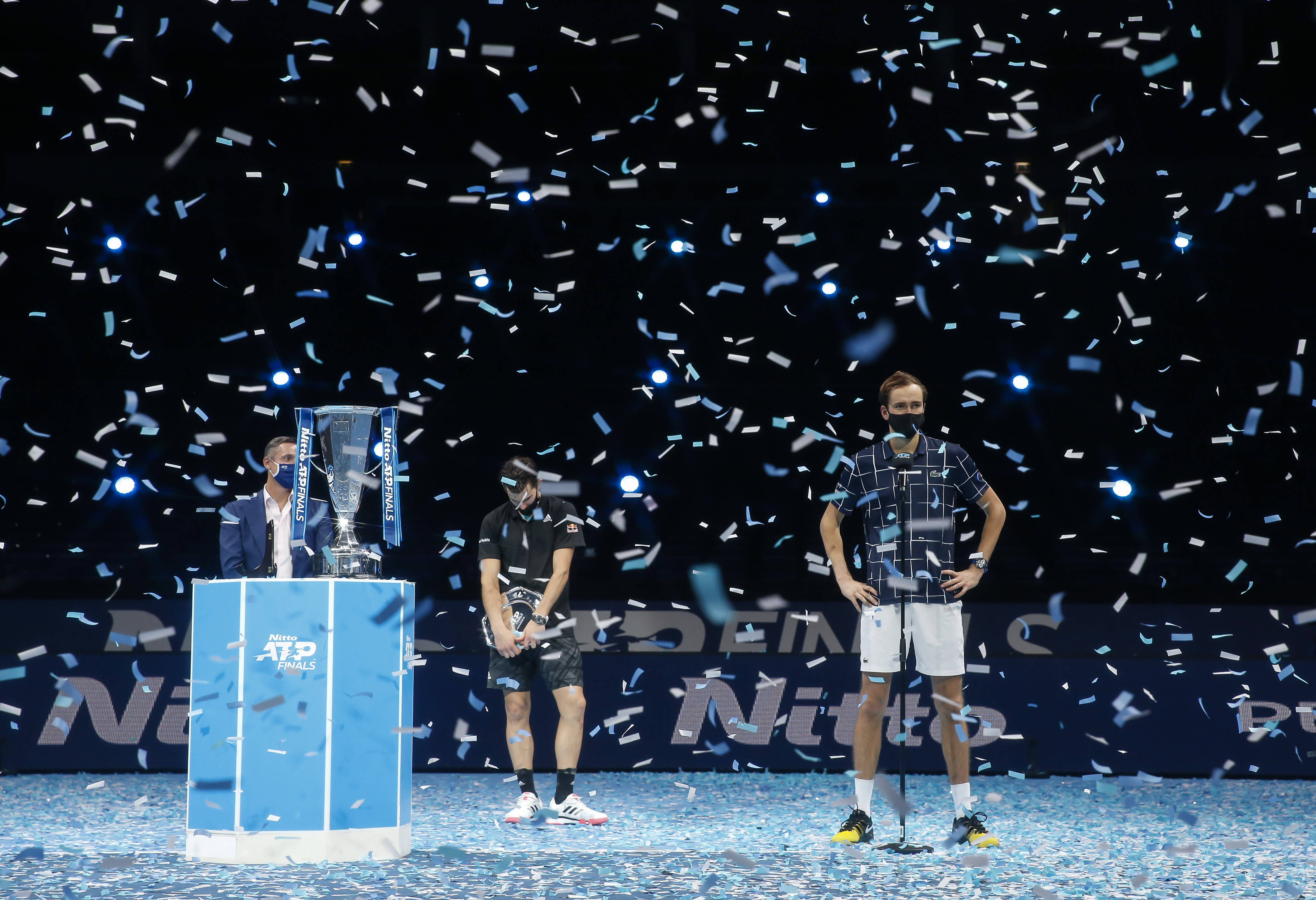 ATP总决赛逆转拉沃尔杯,梅德韦杰夫关键制胜的简单介绍 ATP总决赛逆转拉沃尔杯,梅德韦杰夫关键制胜的简单介绍