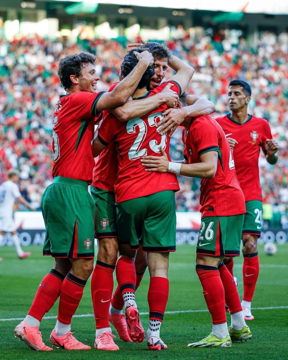 关于葡萄牙队对阵瑞士胜利！欧预赛效果显筹的信息