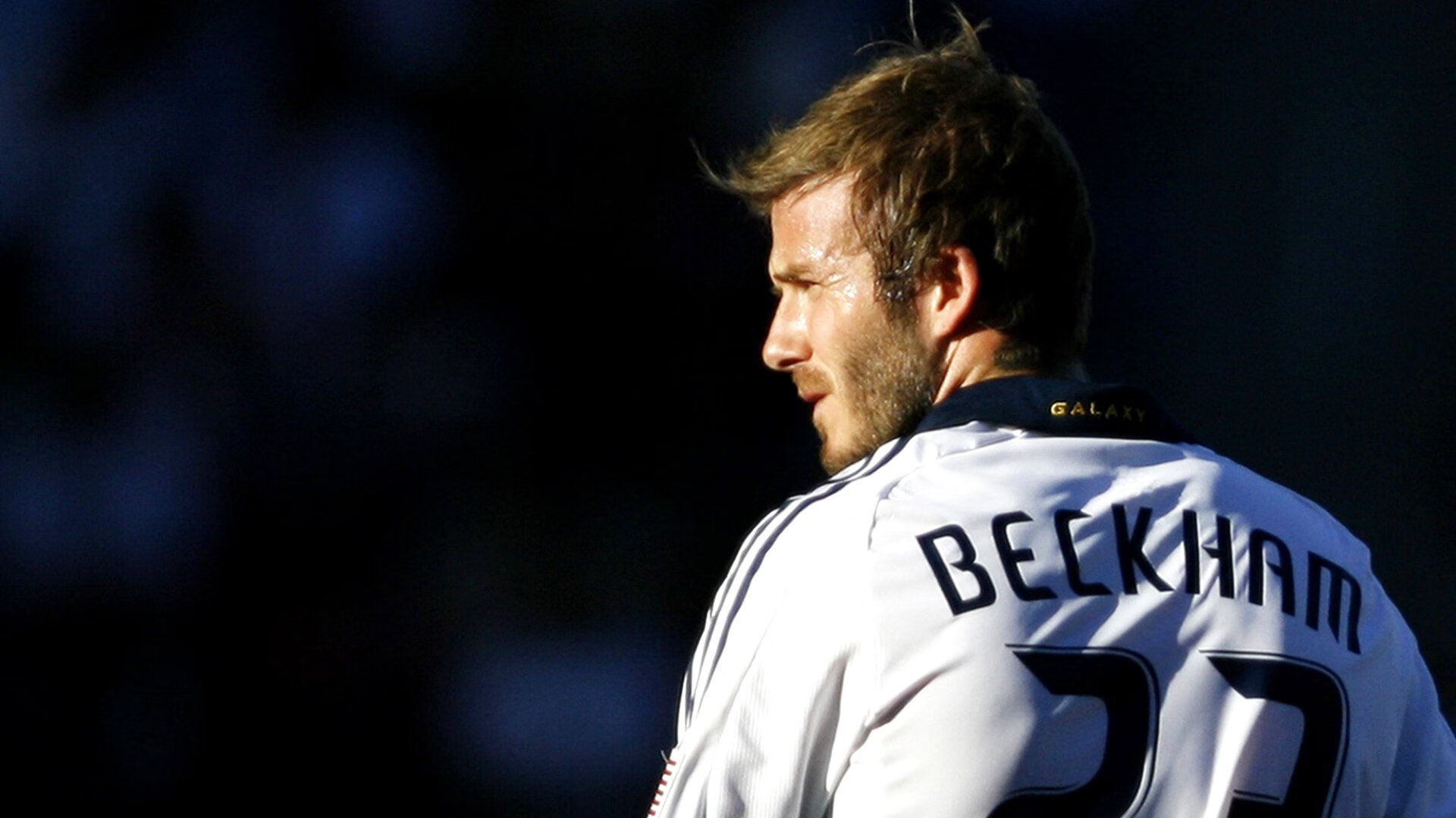 本泽马爆发引领战术革命，比利时式胜利哲学助利物浦争冠破局