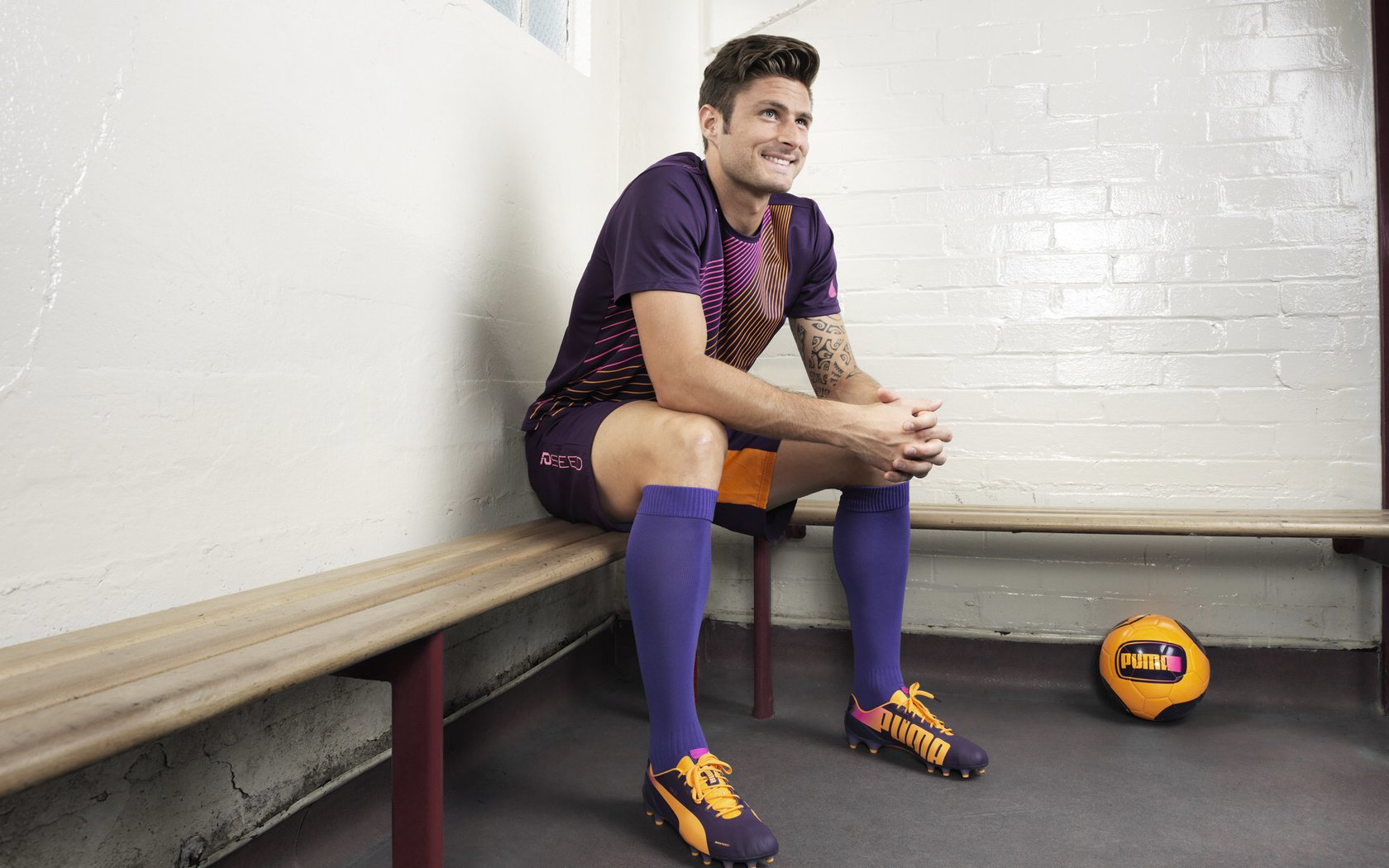 橙色风暴的硬核启示，当NBA总决赛的决胜智慧遇上荷兰的委内瑞拉攻坚战